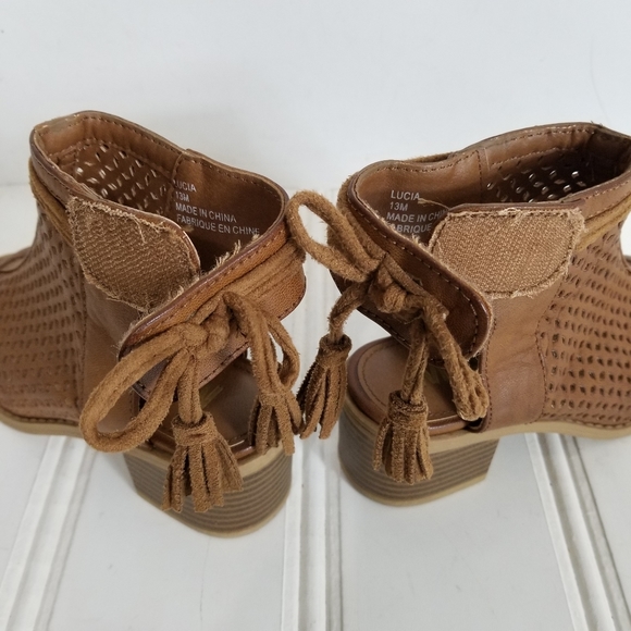 Mia Ankle Brown Booties Perforated Tassel Tie Open Toe Boot Shoes Girls Size 13 - Picture 8 of 14